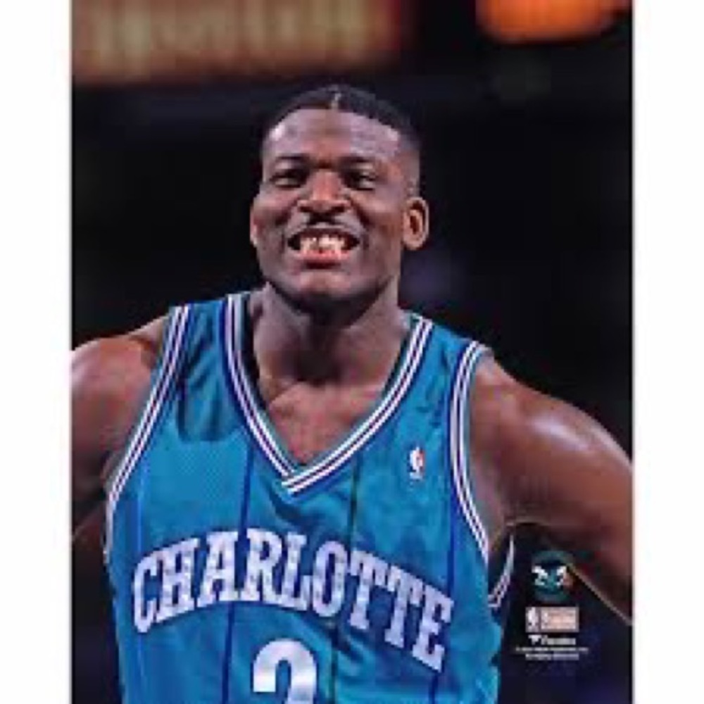 Charlotte Hornets t-shirt Mitchell & Ness - Picture 3 of 3